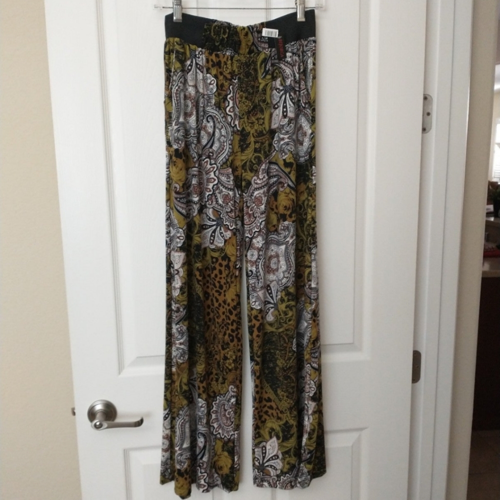 Palazzo Pants with pockets by Bijorca, size M/L, NWT